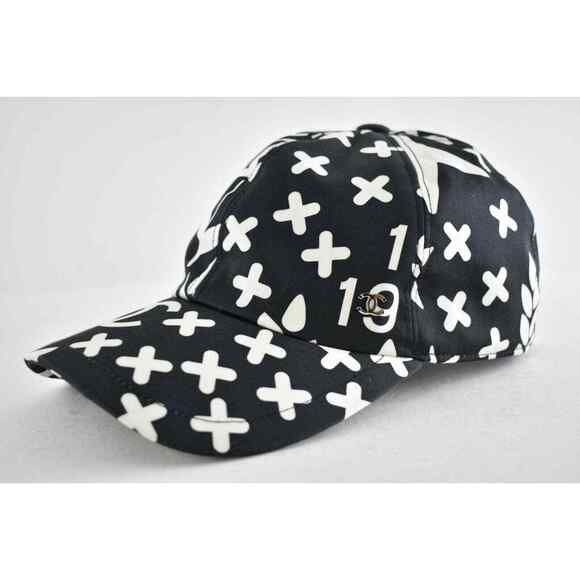 Chanel 22P Black White Graffiti CC Silver Logo Baseball Cap Curved Peak Hat - Picture 1 of 11